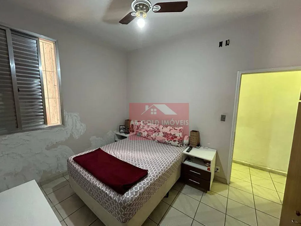 Casa, 5 quartos, 248 m² - Foto 2