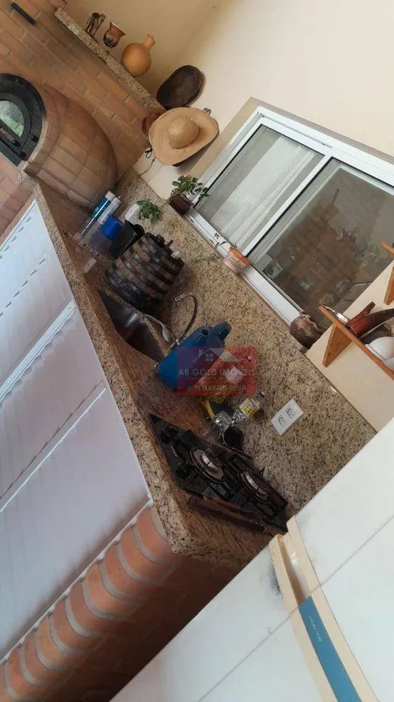 Sítio, 3 quartos, 660 m² - Foto 2