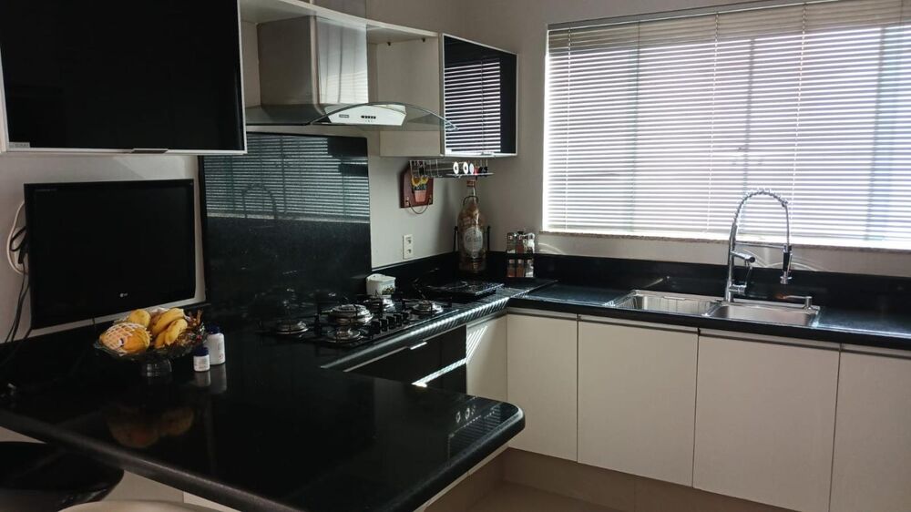 Casa de Condomínio à venda com 3 quartos, 348m² - Foto 6