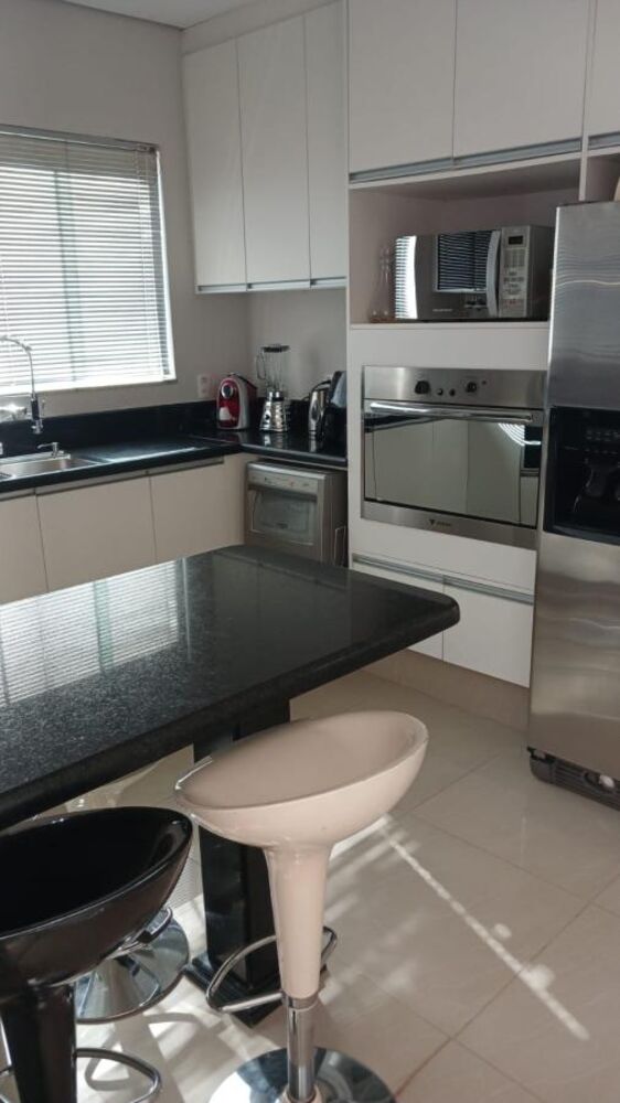 Casa de Condomínio à venda com 3 quartos, 348m² - Foto 11