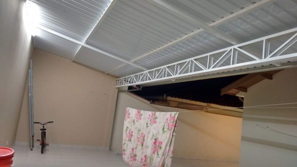 Casa à venda com 3 quartos, 250m² - Foto 8