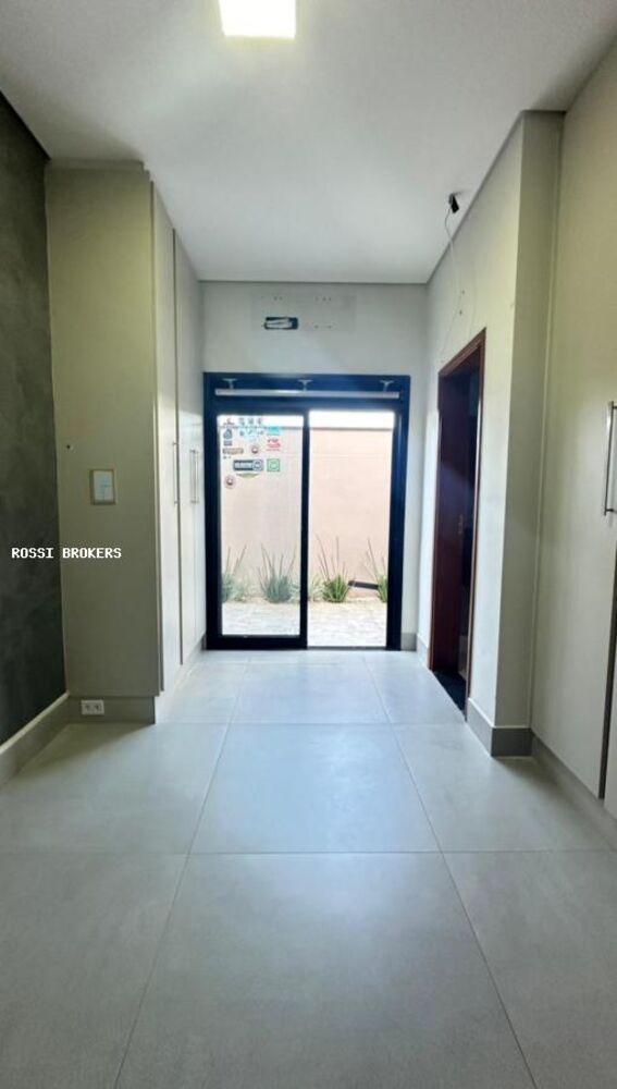 Casa de Condomínio à venda com 3 quartos, 206m² - Foto 11
