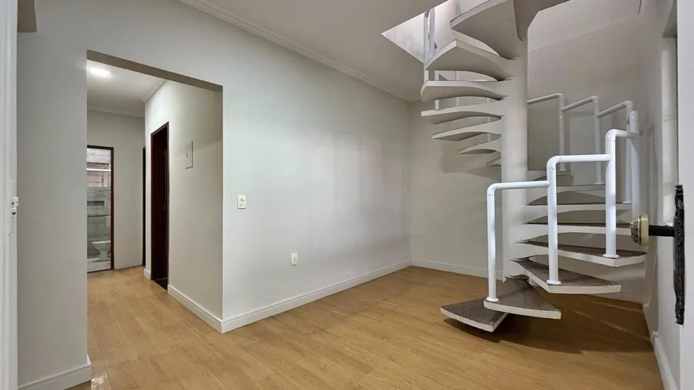 Casa, 3 quartos, 152 m² - Foto 1