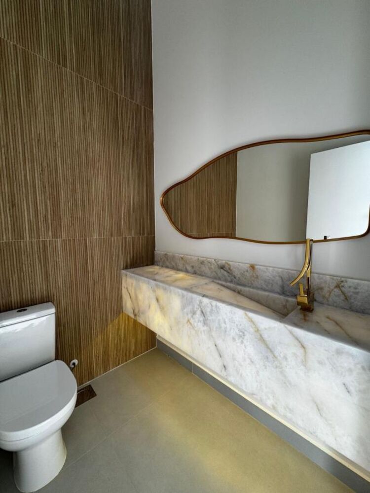 Casa de Condomínio à venda com 3 quartos, 195m² - Foto 1
