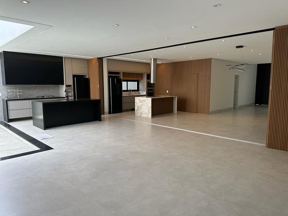 Casa de Condomínio à venda com 4 quartos, 350m² - Foto 4