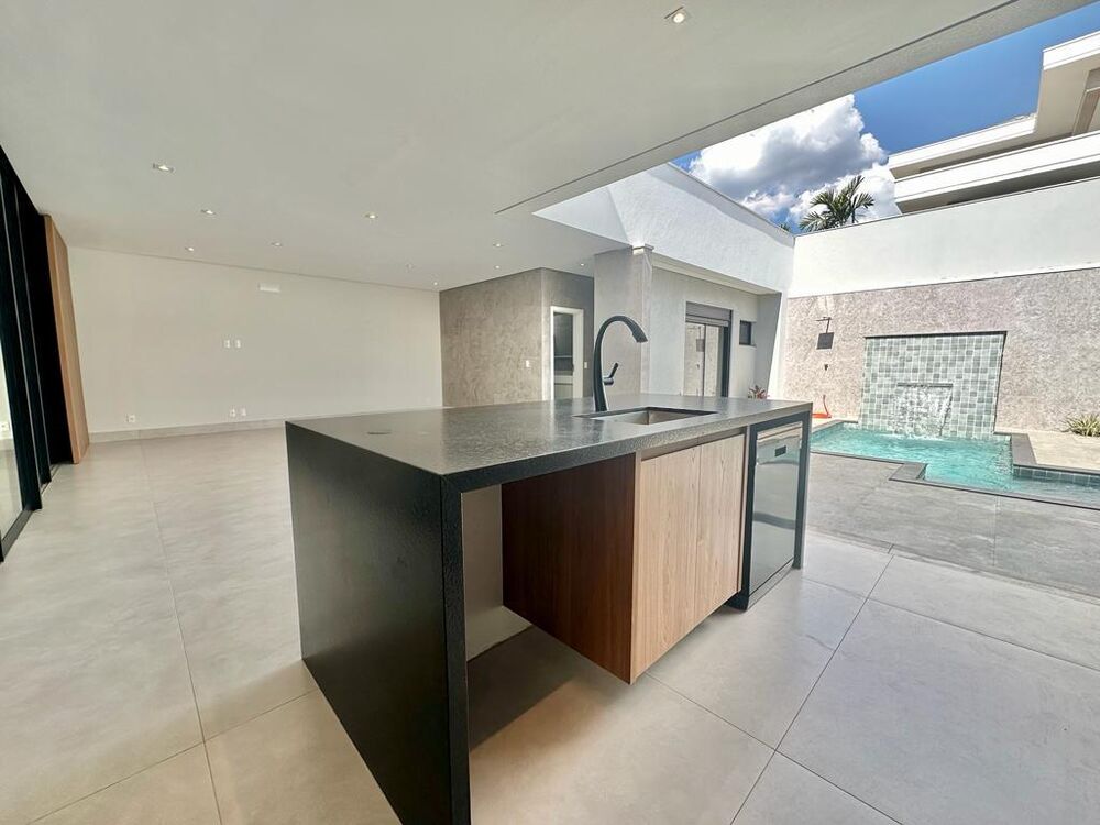 Casa de Condomínio à venda com 4 quartos, 350m² - Foto 16