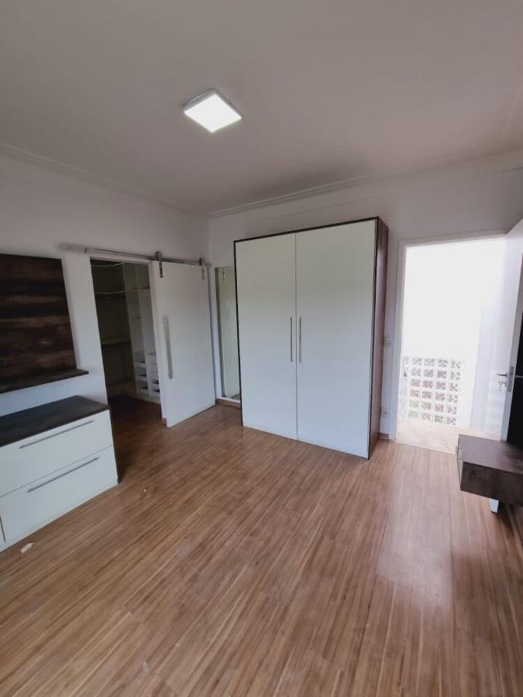 Casa de Condomínio à venda com 3 quartos, 208m² - Foto 10