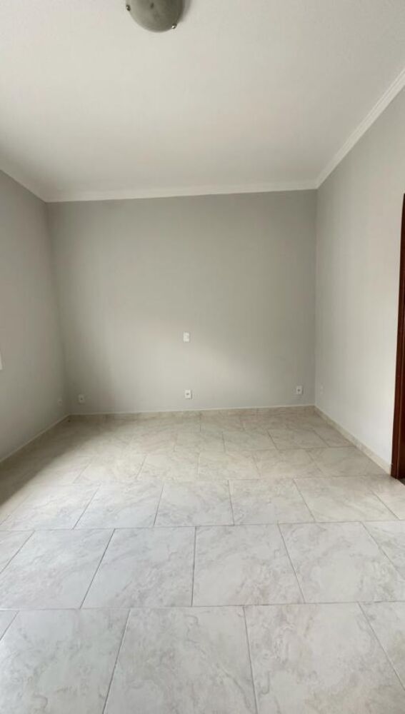 Casa à venda com 3 quartos, 164m² - Foto 9