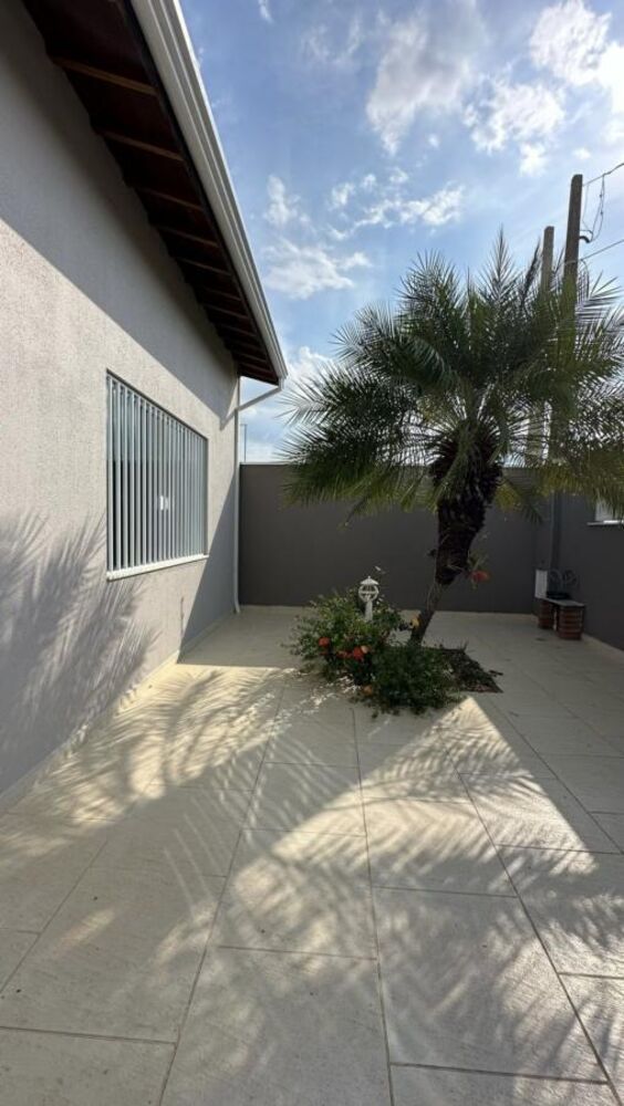 Casa à venda com 3 quartos, 164m² - Foto 2