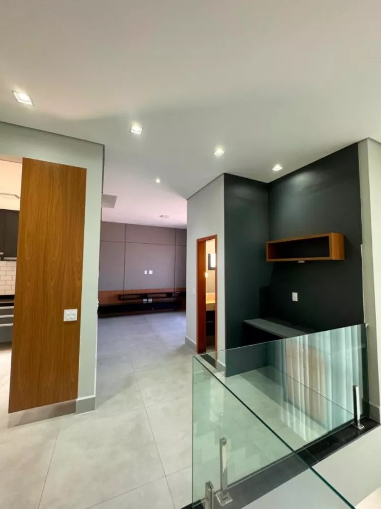 Casa de Condomínio para alugar com 3 quartos, 173m² - Foto 4