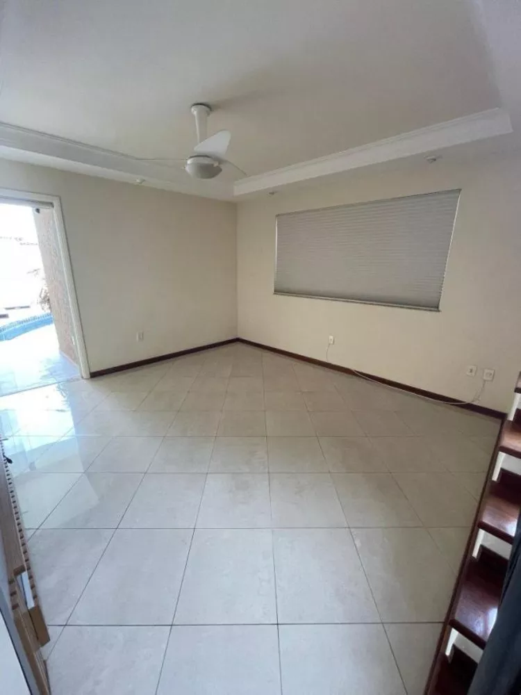 Casa para alugar com 3 quartos, 357m² - Foto 3