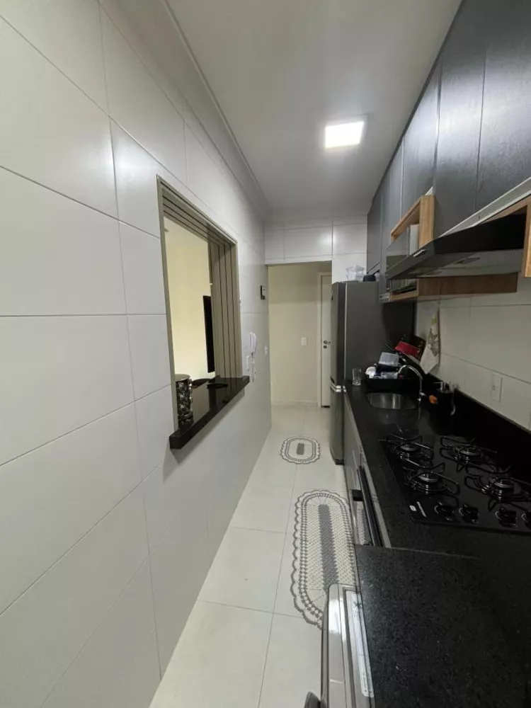 Apartamento à venda com 3 quartos, 63m² - Foto 2