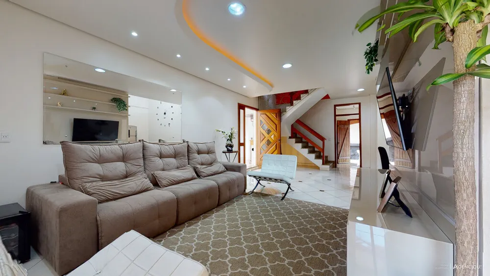 Casa, 3 quartos, 300 m² - Foto 1