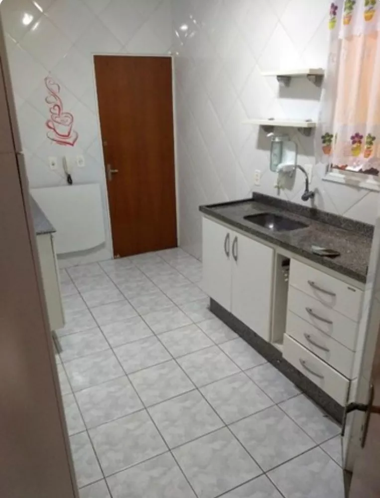 Apartamento à venda com 2 quartos, 72m² - Foto 3