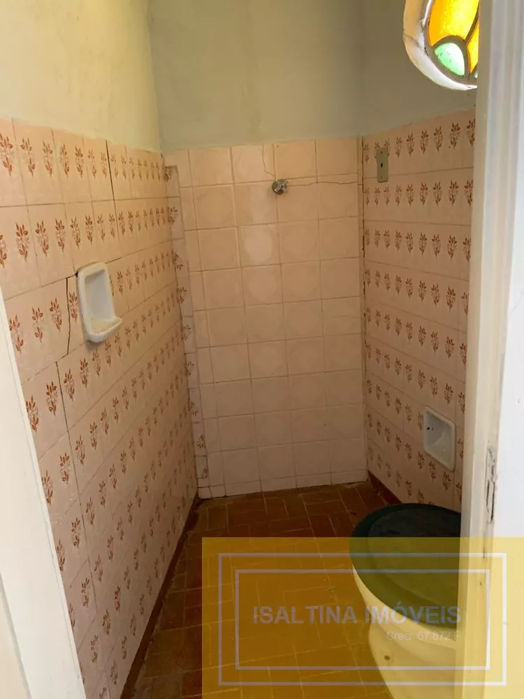 Casa à venda com 2 quartos, 270m² - Foto 3