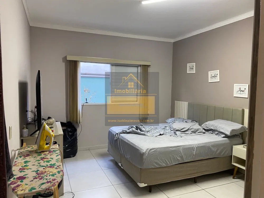 Casa, 4 quartos, 225 m² - Foto 5