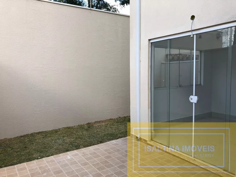 Casa à venda com 3 quartos, 108m² - Foto 3