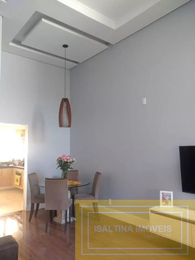 Casa à venda com 3 quartos, 128m² - Foto 2