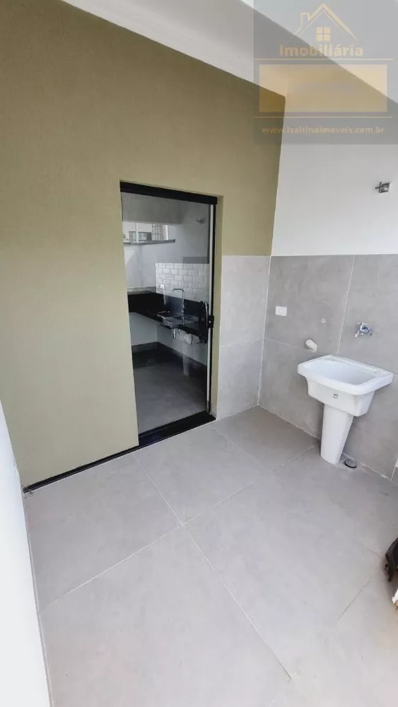 Casa à venda com 3 quartos, 175m² - Foto 2