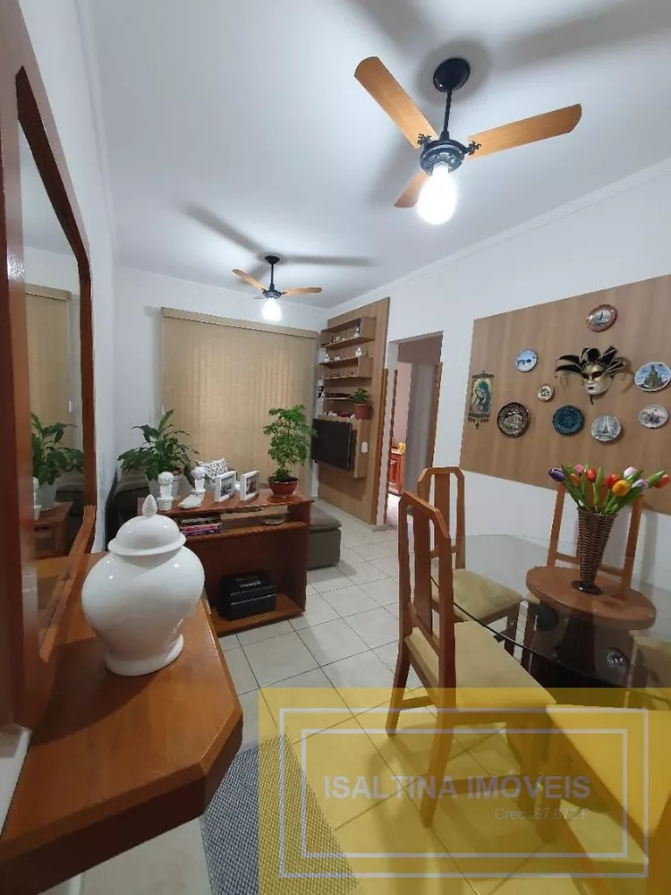 Apartamento à venda com 2 quartos, 100m² - Foto 1