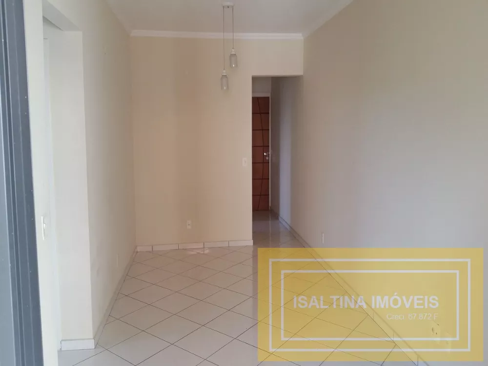 Apartamento à venda com 2 quartos, 72m² - Foto 1