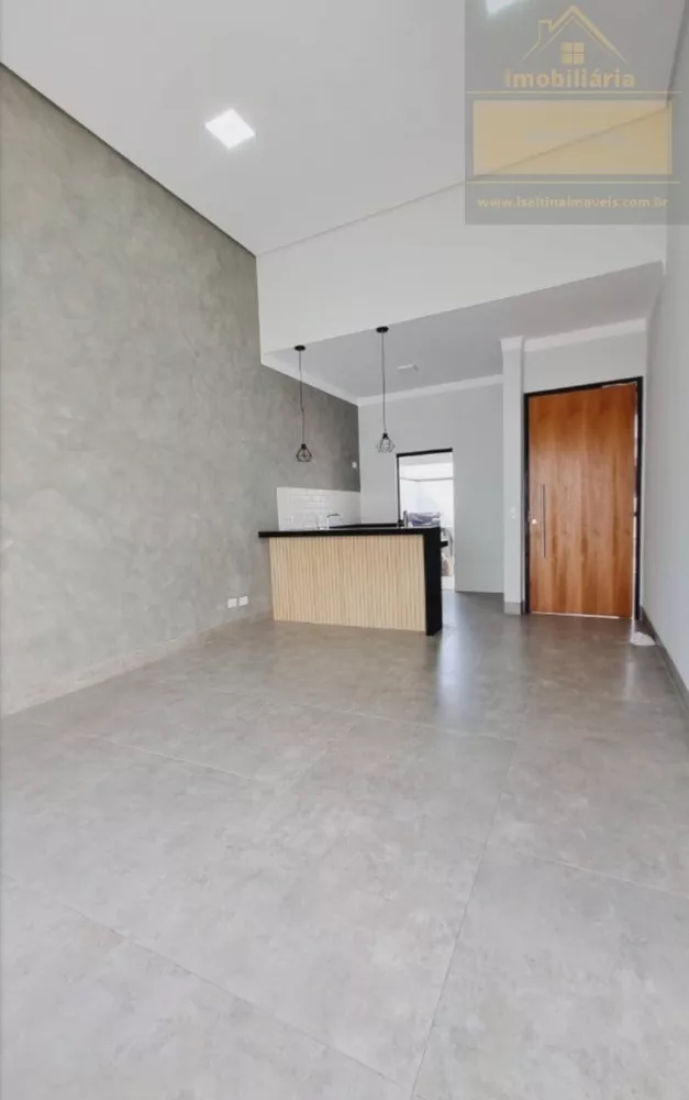 Casa à venda com 2 quartos, 104m² - Foto 2