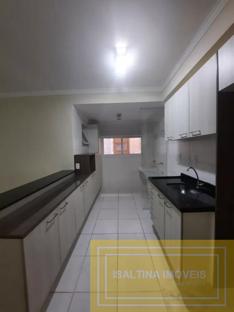 Apartamento à venda com 3 quartos, 90m² - Foto 3