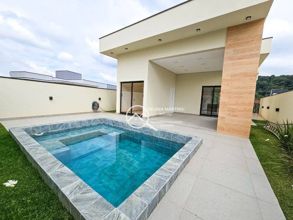 Sobrado, 3 quartos, 239 m² - Foto 1