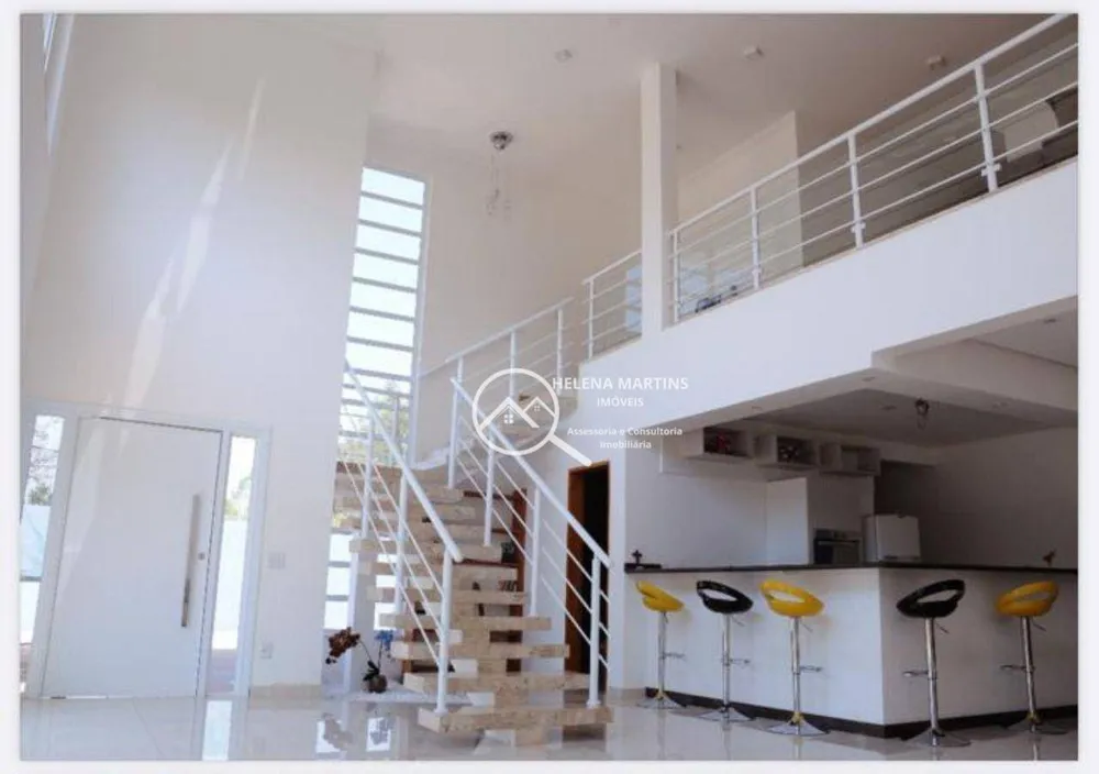 Sobrado, 3 quartos, 270 m² - Foto 2