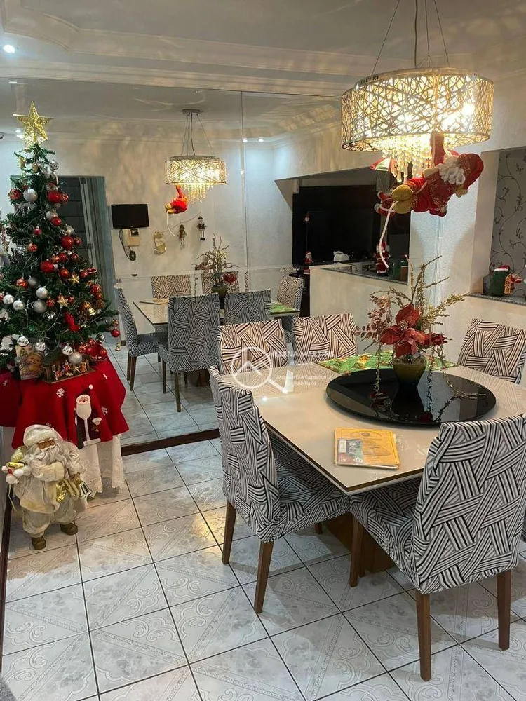 Sobrado, 3 quartos, 229 m² - Foto 1