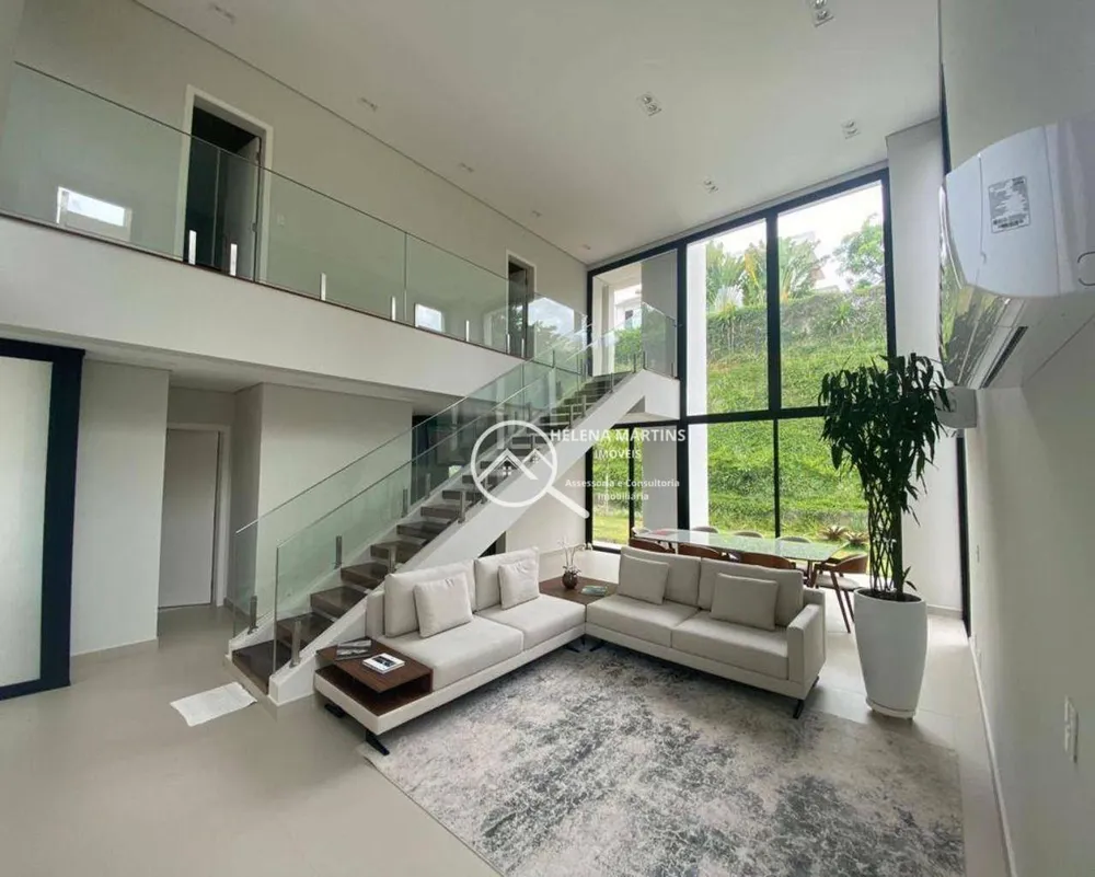 Sobrado, 3 quartos, 296 m² - Foto 1