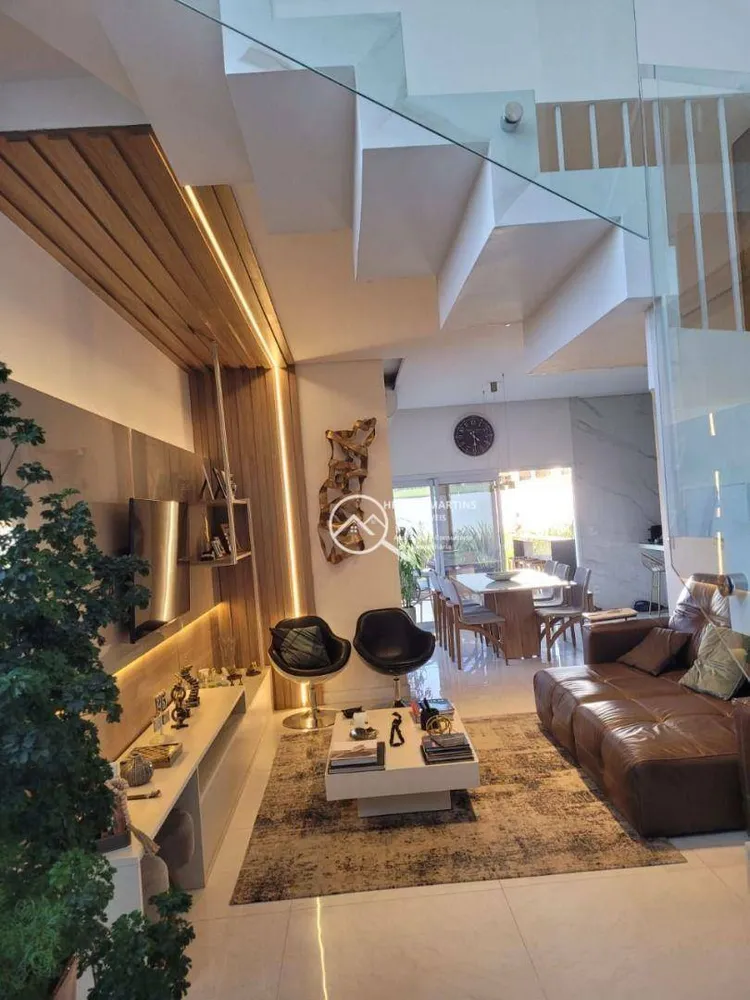 Sobrado, 3 quartos, 220 m² - Foto 1