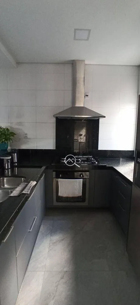 Sobrado, 4 quartos, 249 m² - Foto 2