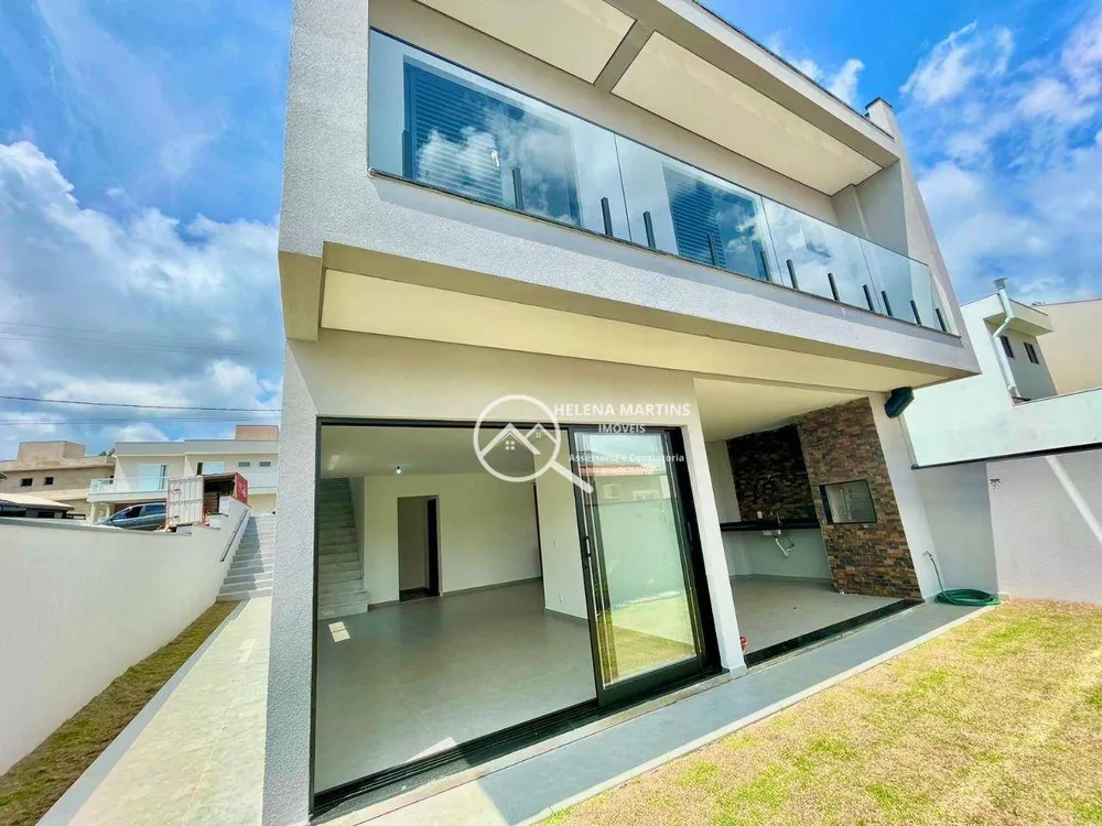 Sobrado, 3 quartos, 194 m² - Foto 1