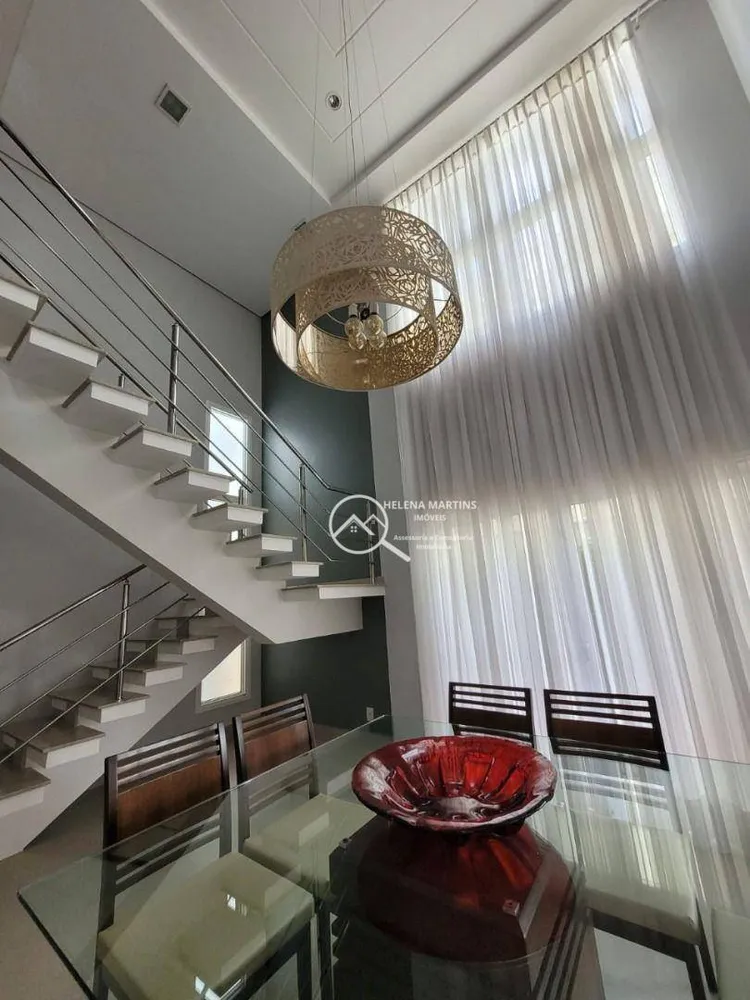 Sobrado, 3 quartos, 270 m² - Foto 2