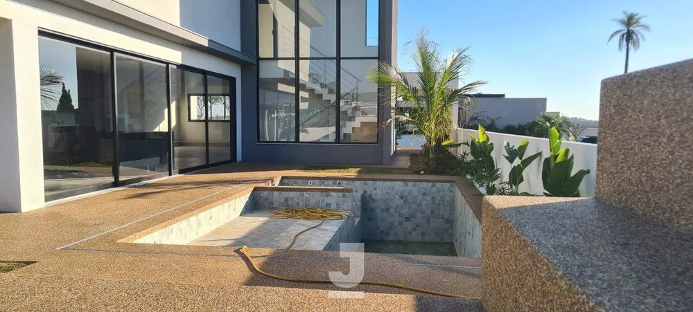 Casa de Condomínio à venda com 3 quartos, 338m² - Foto 3