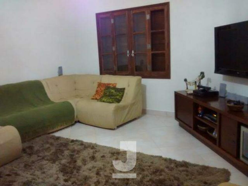 Casa à venda com 3 quartos, 250m² - Foto 4