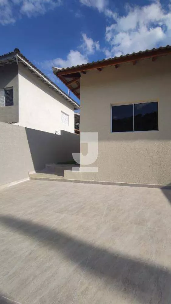 Casa à venda com 4 quartos, 96m² - Foto 2