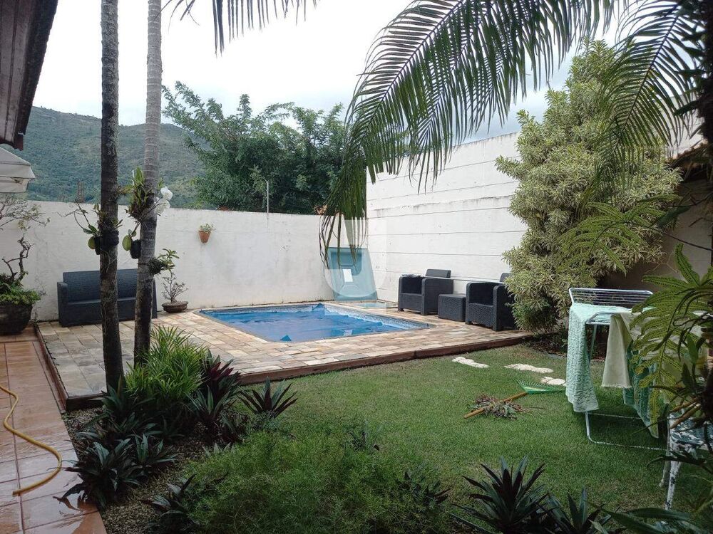 Casa, 3 quartos, 207 m² - Foto 2