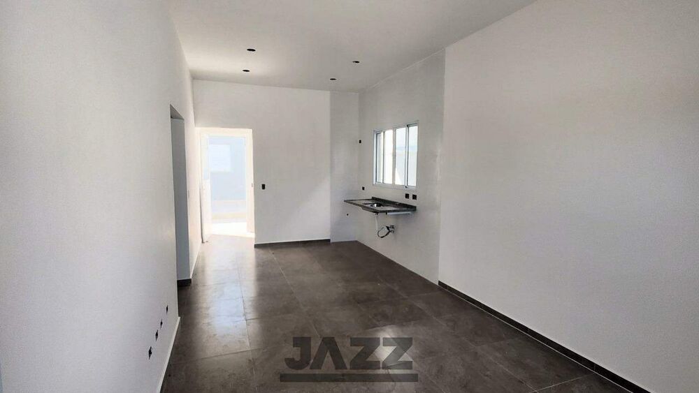 Casa à venda com 4 quartos, 108m² - Foto 1