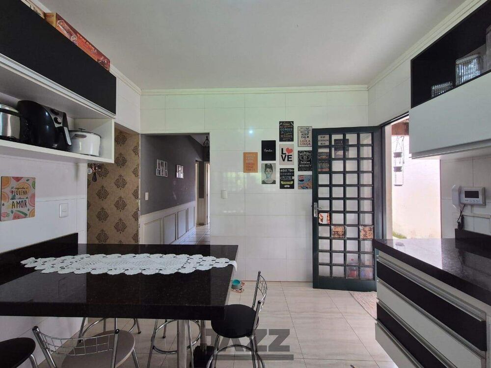 Chácara, 5 quartos, 1050 m² - Foto 3