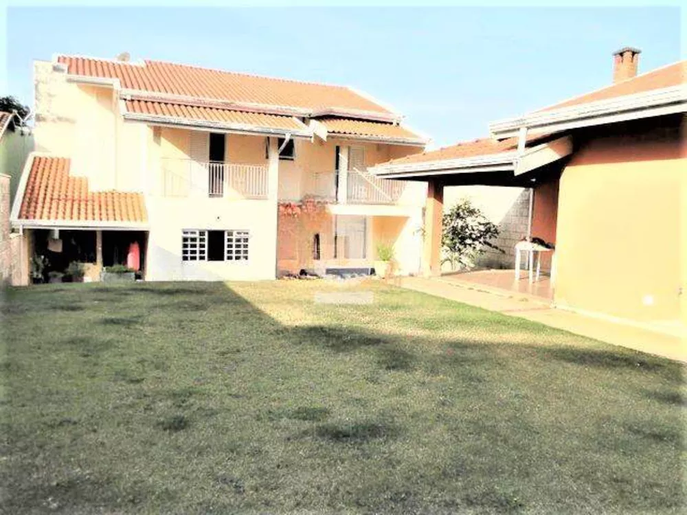 Casa de Condomínio à venda com 3 quartos, 255m² - Foto 1