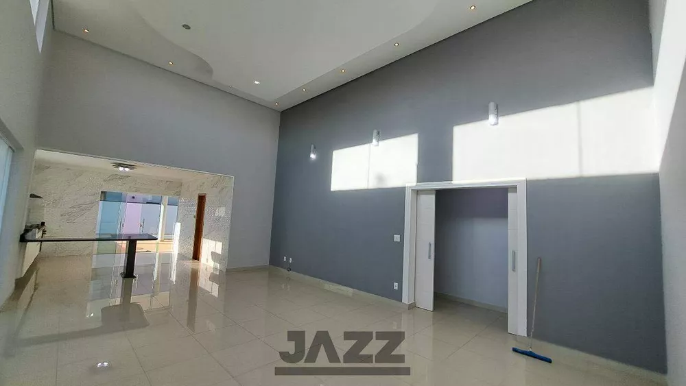 Casa de Condomínio à venda com 3 quartos, 240m² - Foto 3