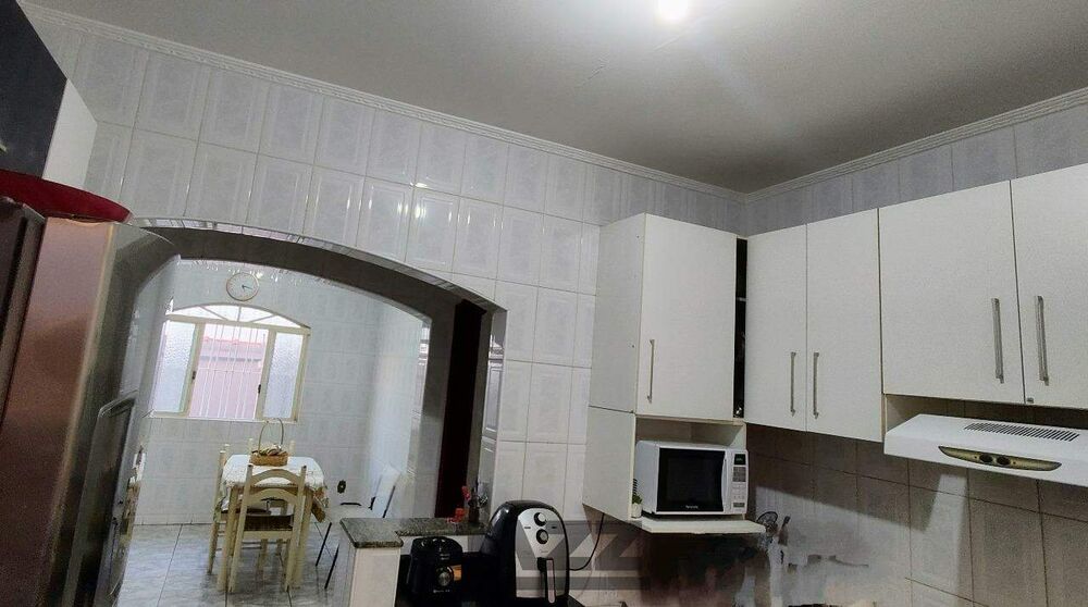 Casa à venda com 3 quartos, 199m² - Foto 6