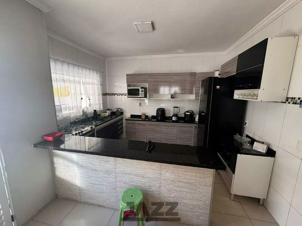 Casa à venda com 3 quartos, 147m² - Foto 8