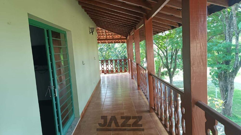 Casa à venda com 5 quartos, 778m² - Foto 2