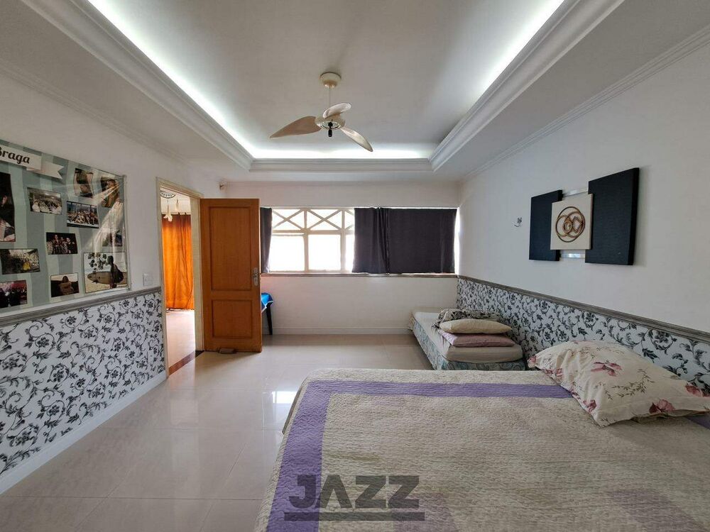 Chácara à venda com 5 quartos, 300m² - Foto 3