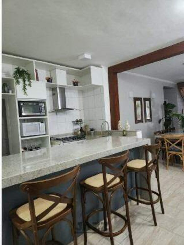 Casa, 6 quartos, 206 m² - Foto 5