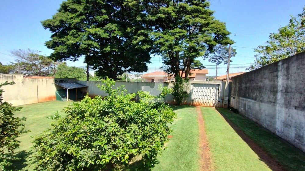 Chácara à venda com 4 quartos, 276m² - Foto 2
