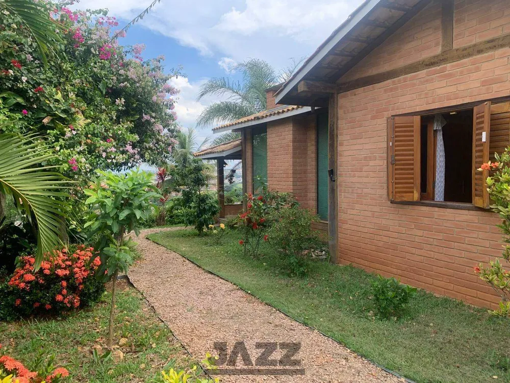 Chácara, 2 quartos, 1050 m² - Foto 1